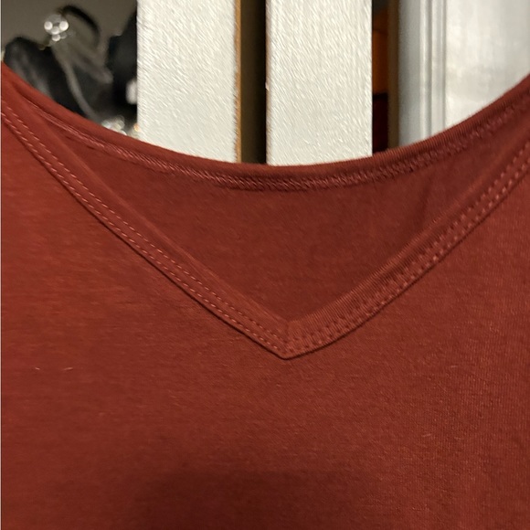 Zenana Outfitters Brown Camisole Relaxed V-Neck - Picture 2 of 3